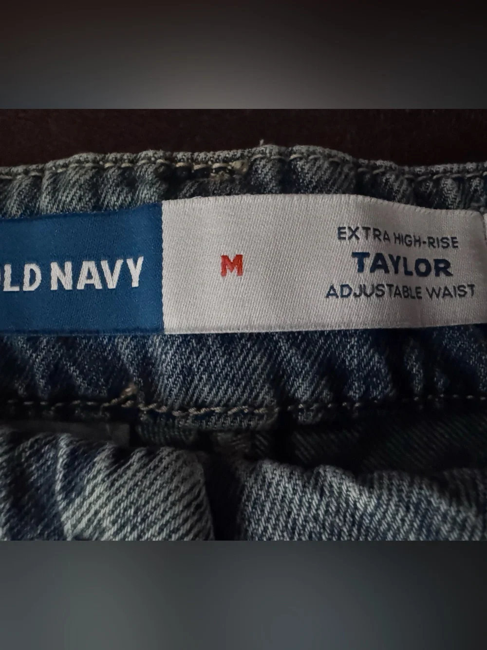 Old Navy Taylor Extra High rise adjustable waist jean shorts -SZ M Y1